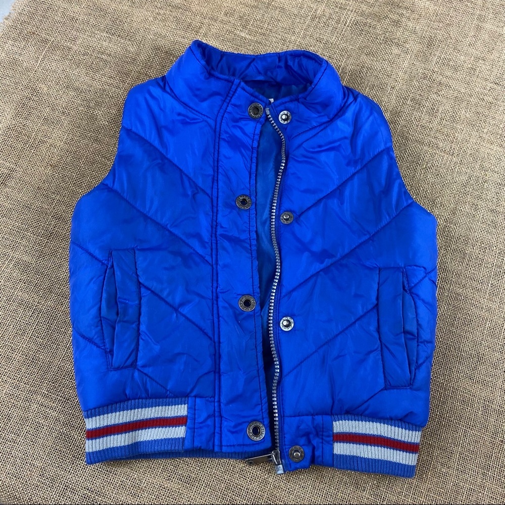 Pumpkin patch puffer vest in blue size 3T